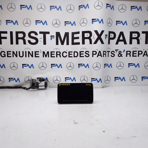 MERCEDES C-CLASS W205 2015 SAT NAV MULTIMEDIA SCREEN A2059004113 FM00683