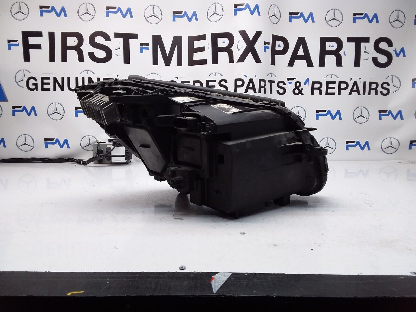 2018 MERCEDES C-CLASS W205 N/S Passenger Side Front Headlight A2059067503 FMH43 