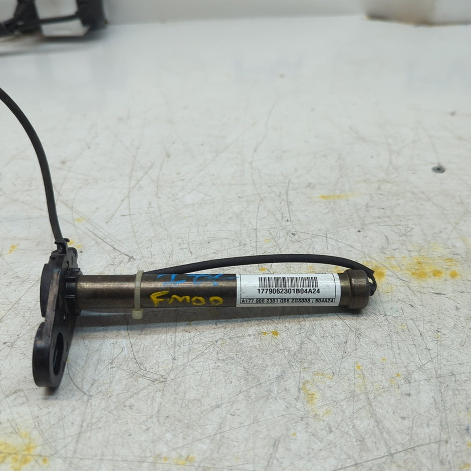 MERCEDES A CLASS W177 BONNET PEDESTRIAN ACTUATOR A1779062301 2017 FM001435