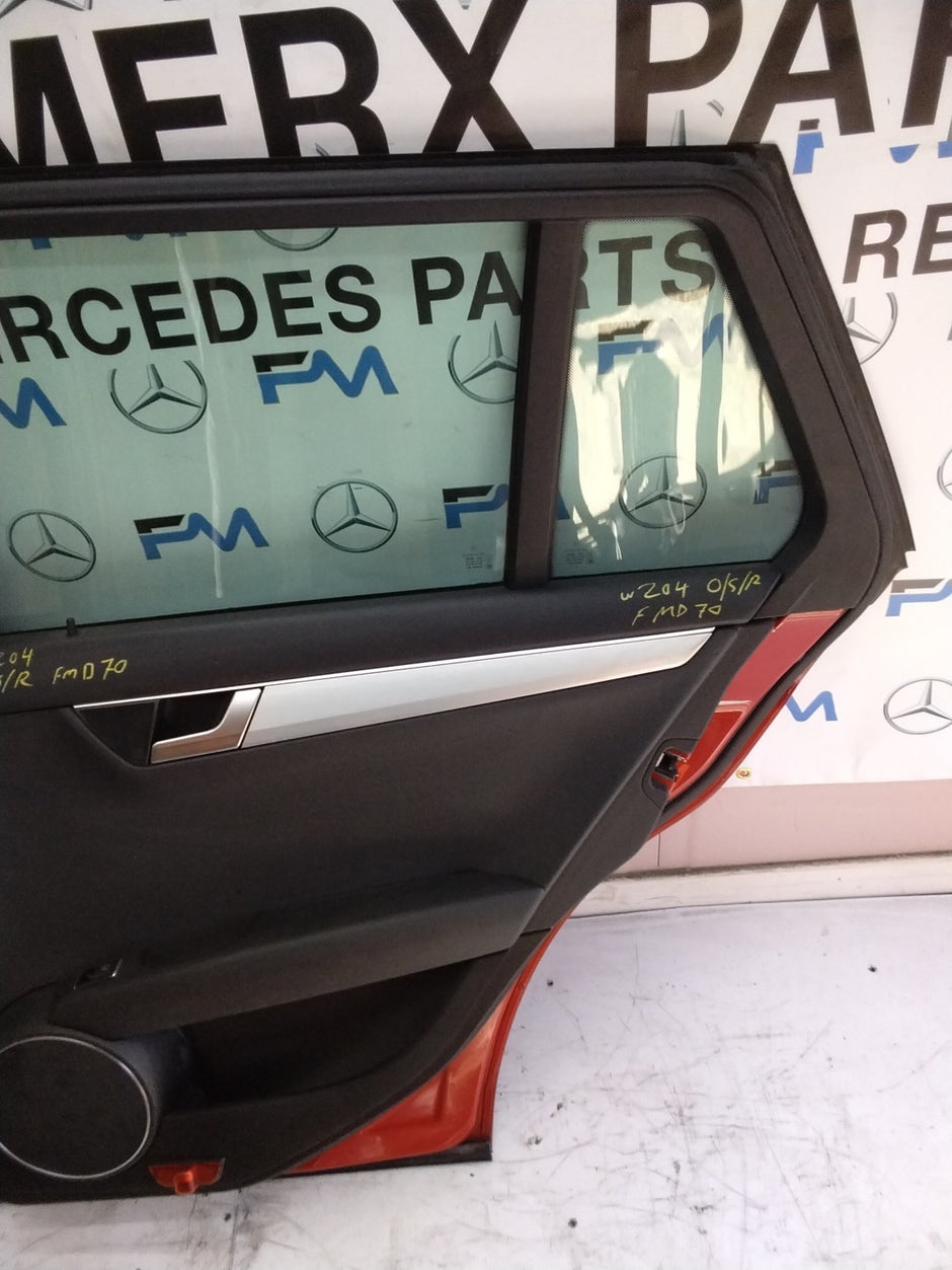 MERCEDES ESTATE C-CLASS W204 DRIVER  REAR DOOR O/S/R  RED & BLACK 2008-14 FMD70