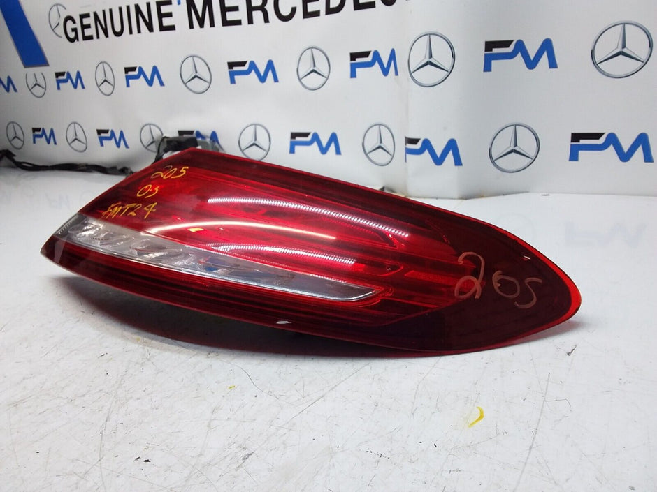 2016 MERCEDES  C CLASS W205 REAR DRIVER SIDE O/S LED LIGHT A2059066400 FMT24