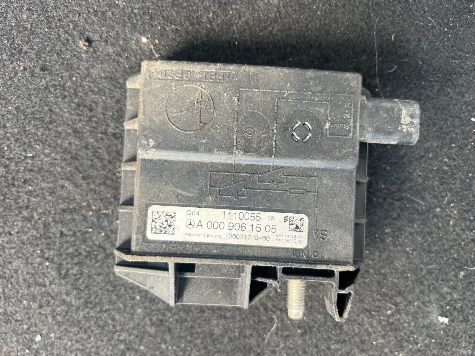 MERCEDES BENZ C E CLASS W205 W213 2014-21 NEGATIVE BATTERY CLAM A0009061505