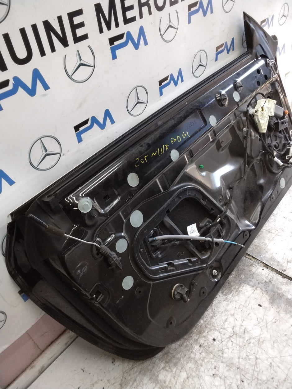 MERCEDES BENZ  C-CLASS W205 PASSENGER FRONT DOOR NSF BLACK 2014-21  FMD602