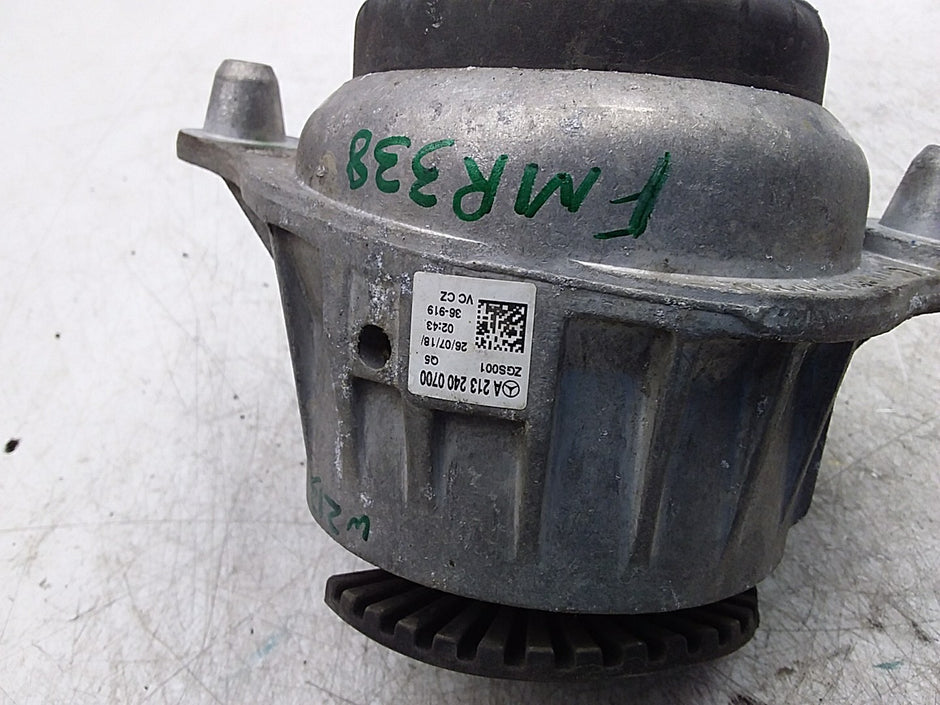 MERCEDES BENZ  E-CLASS W213  ENGINE MOUNT LEFT NS A2132400700 FMR338