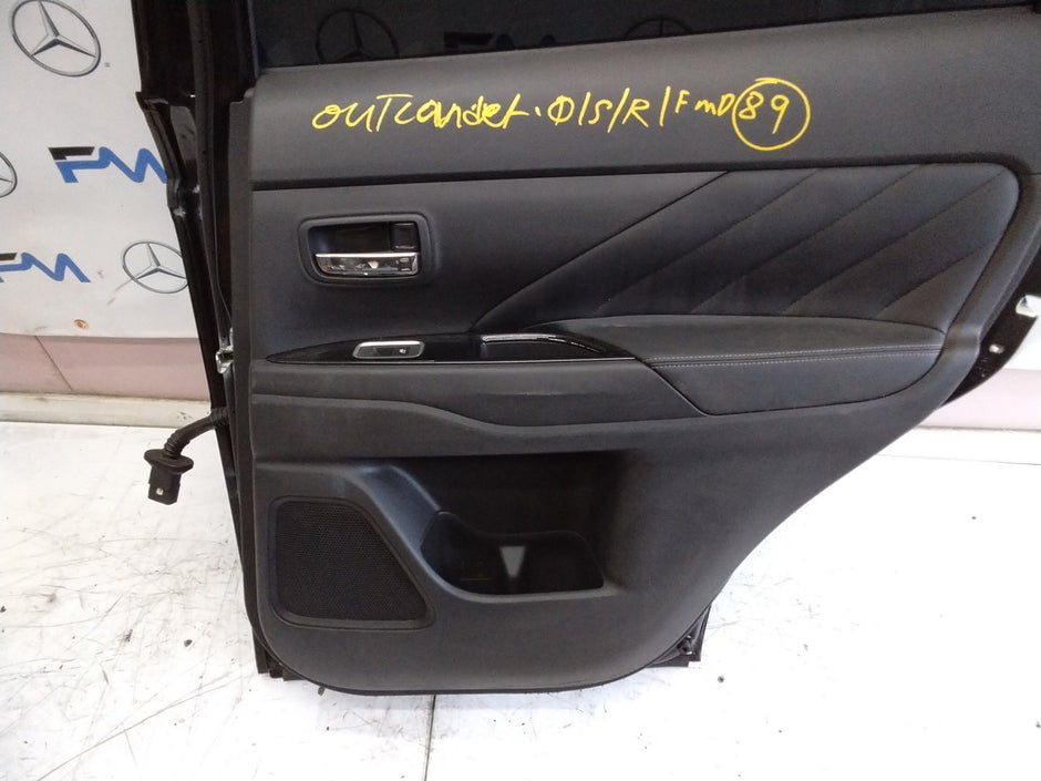 MITSUBISHI OUTLANDER DRIVER SIDE REAR DOOR O/S/R COMPLETE BLACK FMD89