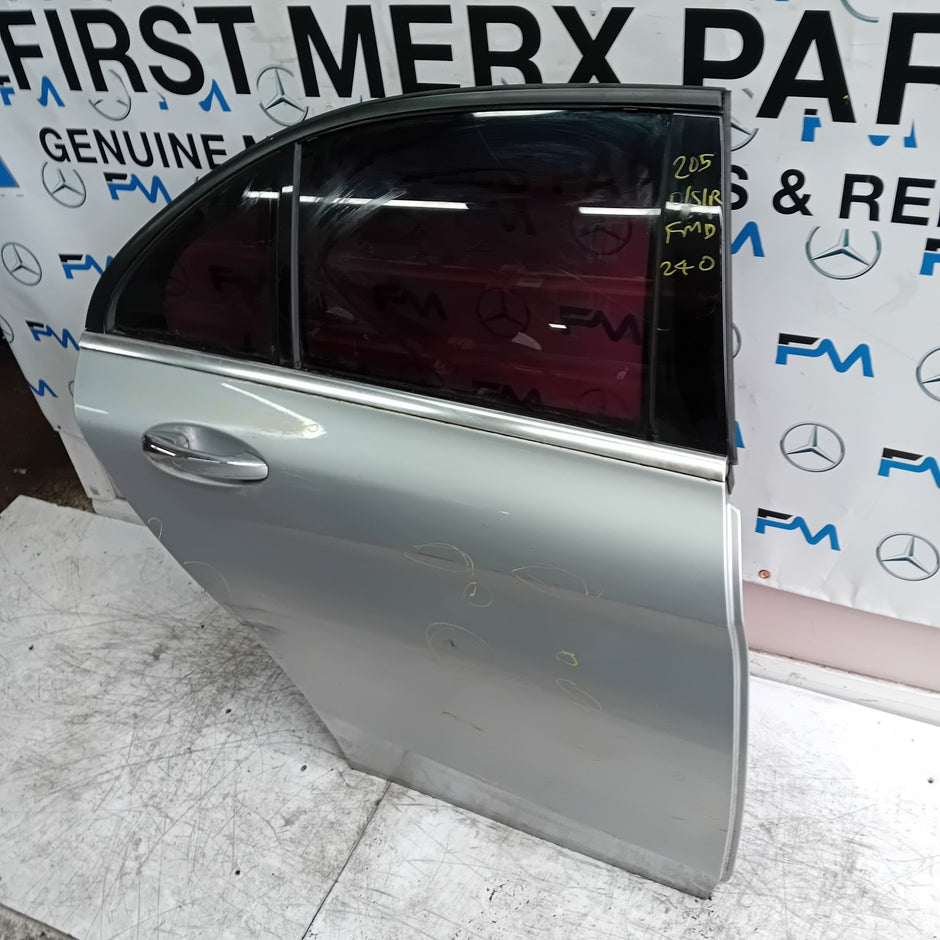 MERCEDES C-CLASS W205 SALOON DRIVER REAR DOOR OSR SILVER 2014 ON COMPLETE FMD240