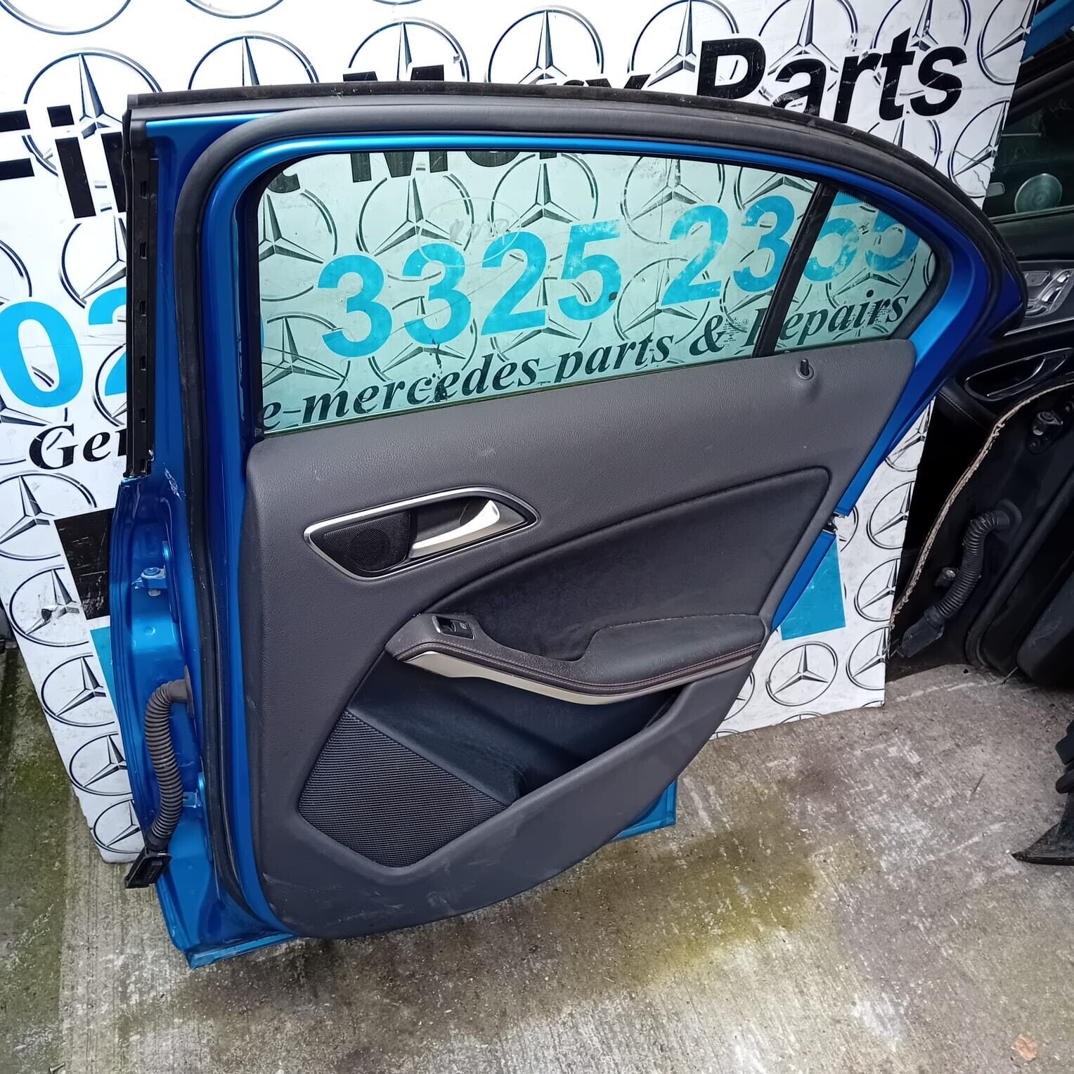 MERCEDES BENZ A-CLASS  W176  DRIVER SIDE REAR DOOR ( OFF SIDE REAR )