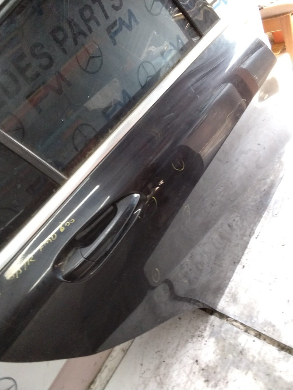 MERCEDES A-CLS W176  DRIVER REAR  DOOR OSR  2012-18 BLACK COMPLETE FMD600