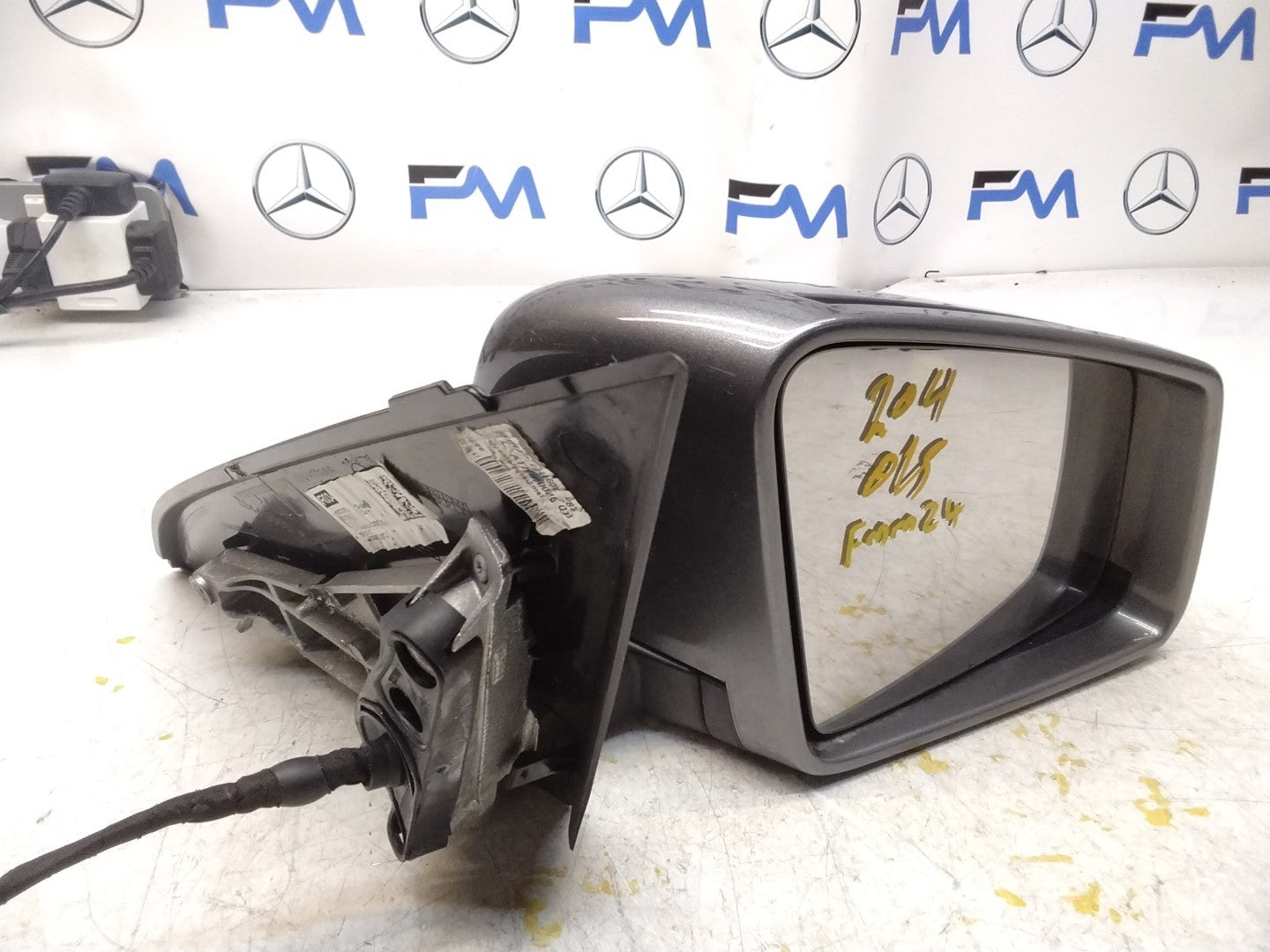 MERCEDES C-CLASS  W204 DRIVER SIDE WING MIRROR A1708100216 GREY FMM24