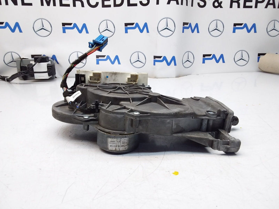 Mercedes C-CLASS W205 TAILGATE BOOT LIFT MOTOR FM00595 A2059007218 A0997602601