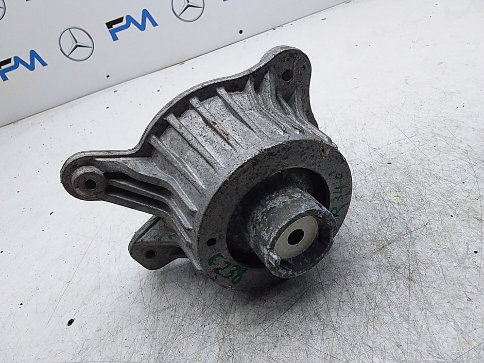 MERCEDES BENZ  E-CLASS COUPE C238  ENGINE MOUNT RIGHT OS A2382400300 FMR340