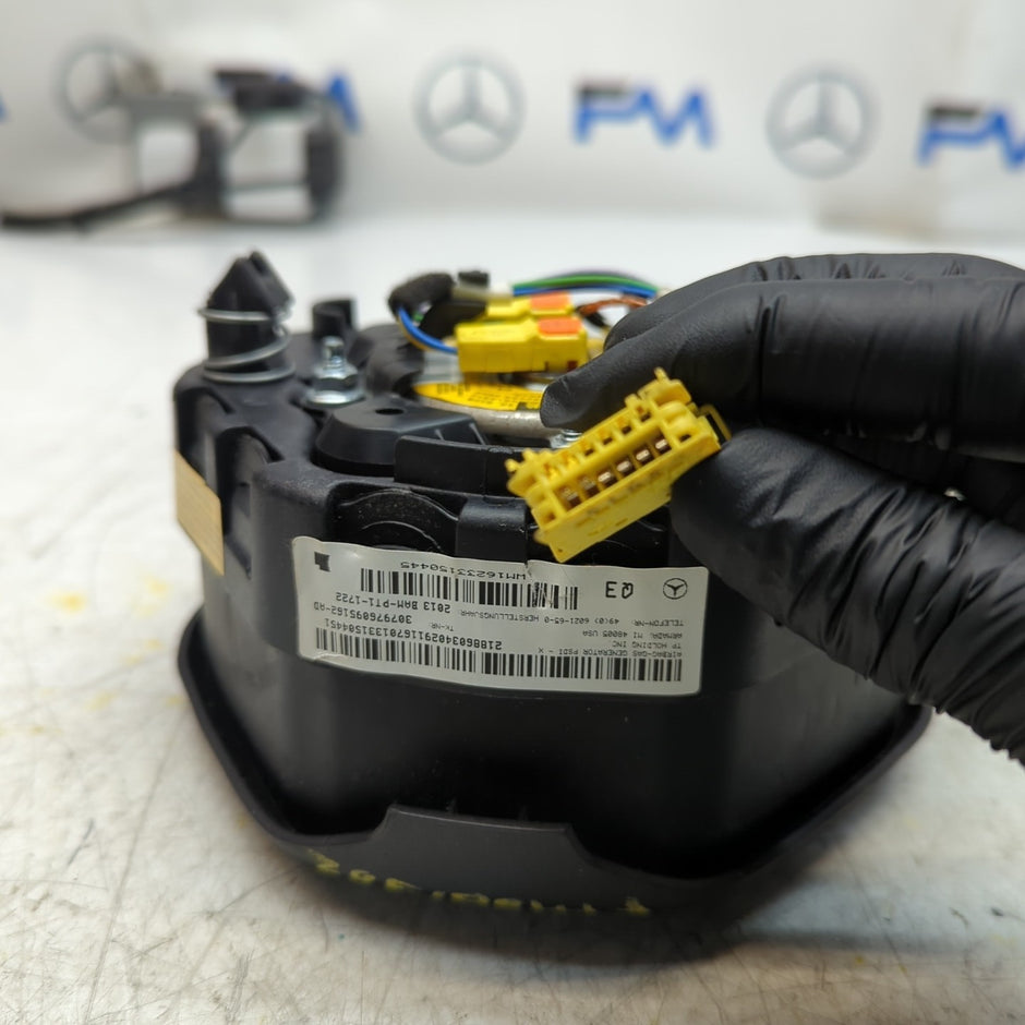 MERCEDES BENZ  B-CLASS W246 STEERING WHEEL AIRBAG DRIVER OS RIGHT Q3  FM001362