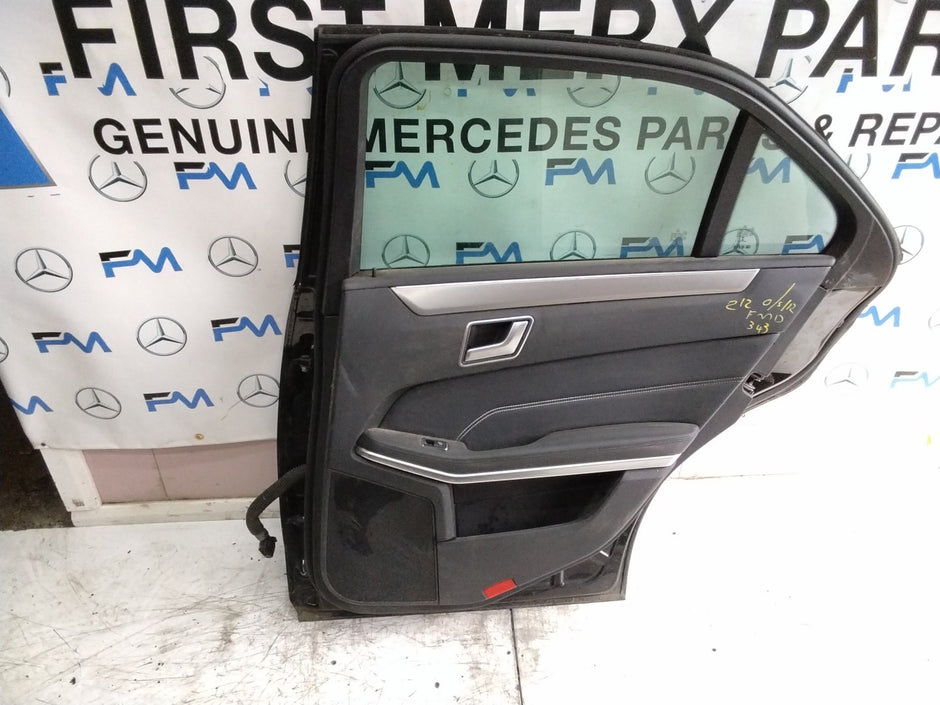 MERCEDES E-CLASS W212 DRIVER REAR DOOR OSR BLACK 2009-16 COMPLETE FMD343