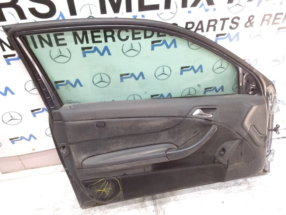MERCEDES C-CLASS W203 PASSENGER FRONT NSF BLACK 2001-2004 COMPLETE FMD318