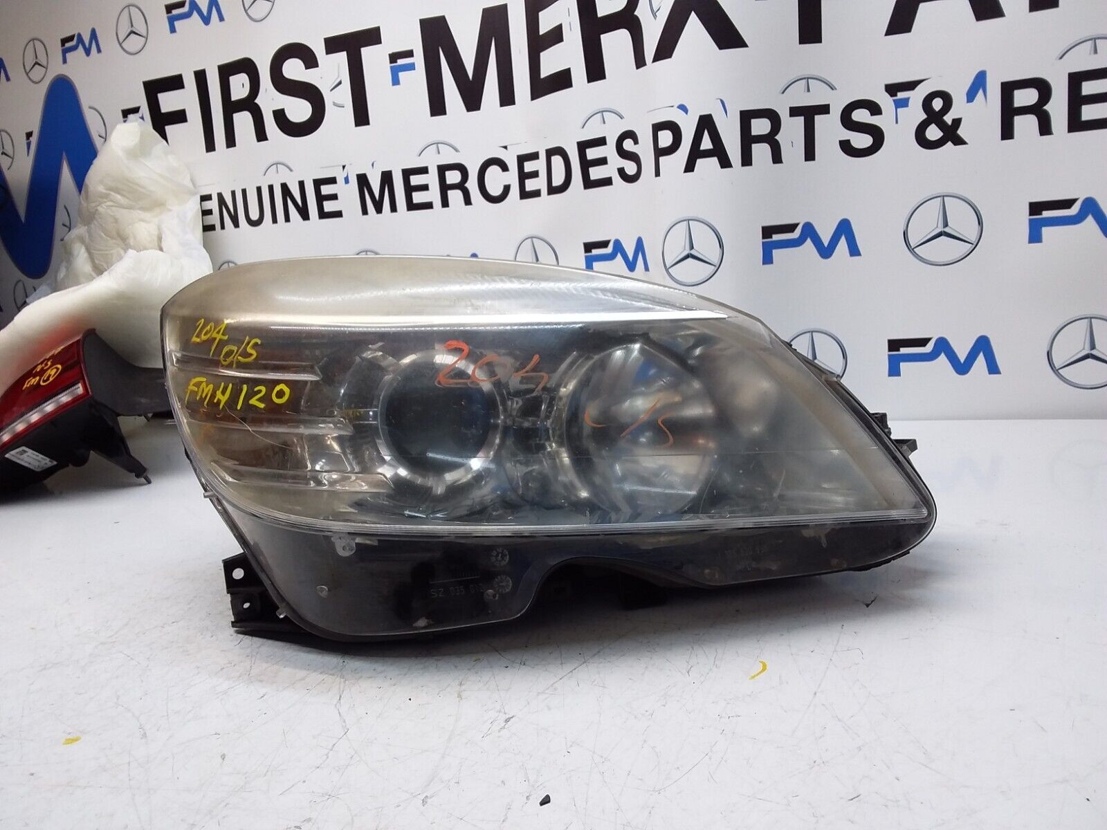 2008 MERCEDES C-CLASS W204 HEADLIGHT DRIVER SIDE OS A2048208681 FMH120 (DAMAGED)