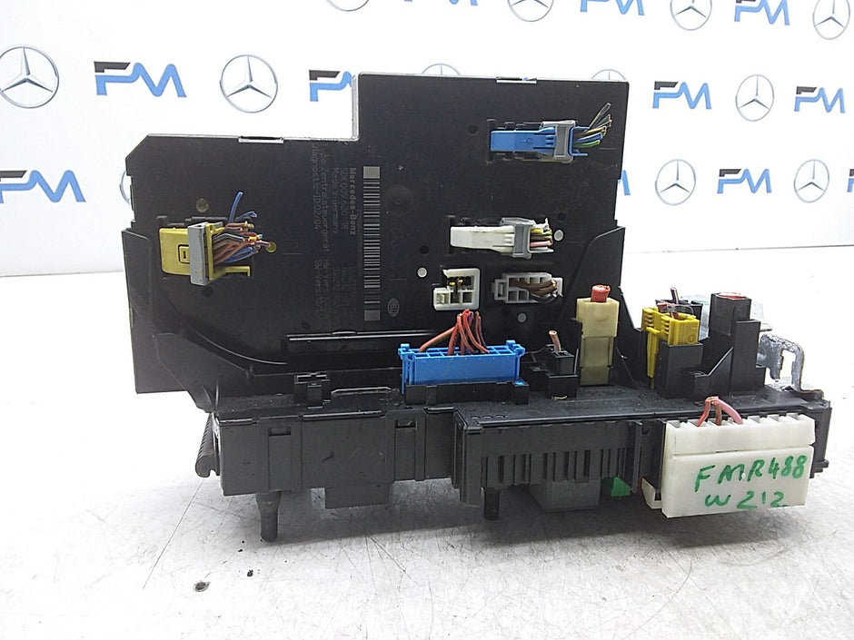 MERCEDES BENZ  E-CLASS W212  FUSE BOX RELAY BOX A2129005401 FMR488