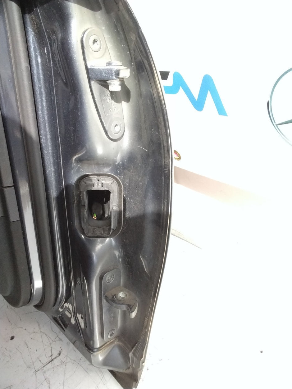 MERCEDES C-CLASS W204 PASSENGER SIDE FRONT DOOR N/S/F COMPLETE GREY FMD58
