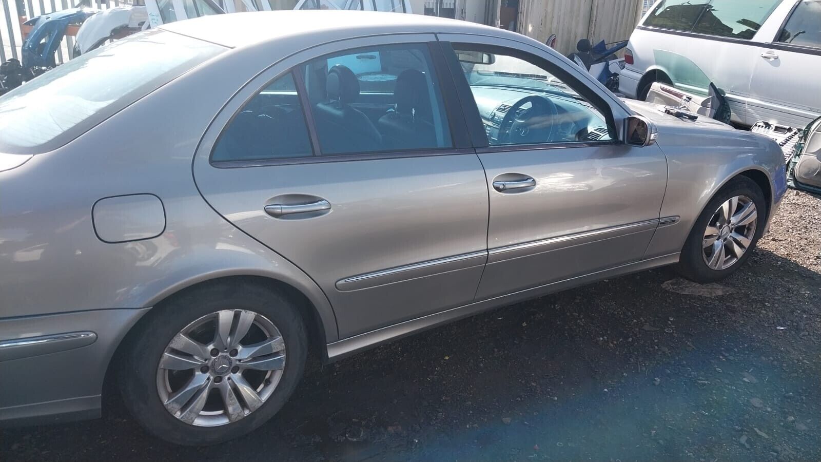 MERCEDES BENZ E-CLASS W211  BREAKING / AIR BAGS ( STEERING WHEEL, KNEE, ROOF )