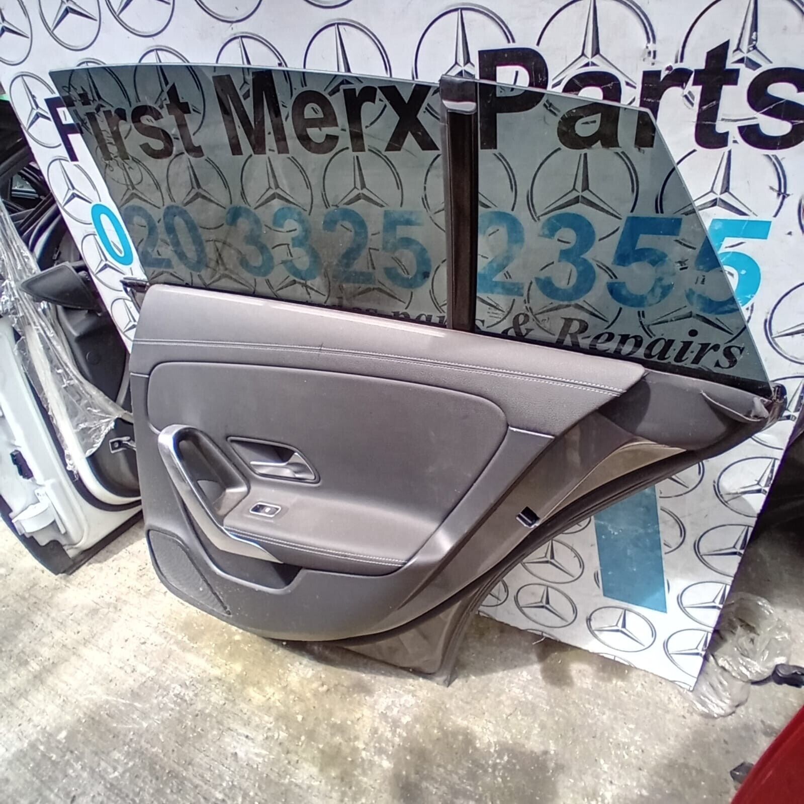 MERCEDES BENZ CLA  W118  DRIVER SIDE REAR DOOR ( OFF SIDE REAR )