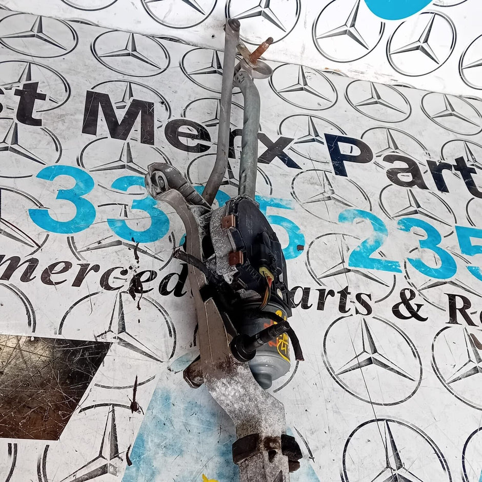 MERCEDES BENZ E-CLASS 2012 FRONT WIPER MOTOR AND LINKAGE A2128201340