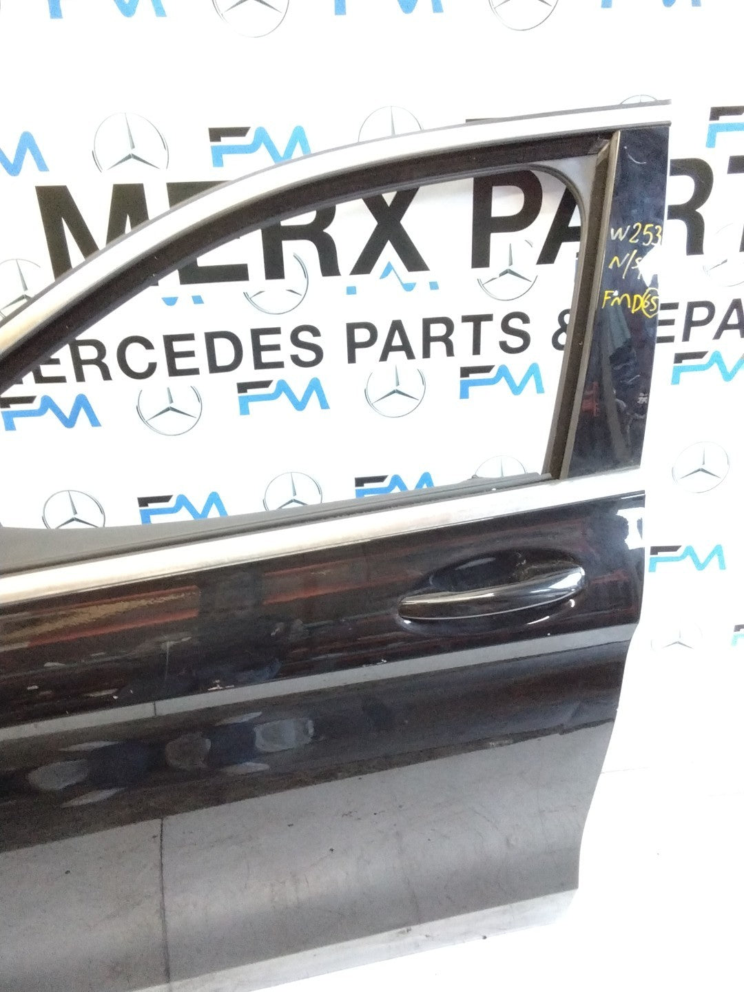 MERCEDES BENZ GLC W253 PASSENGER SIDE FRONT DOOR N/S/F COMPLETE BLACK FMD65