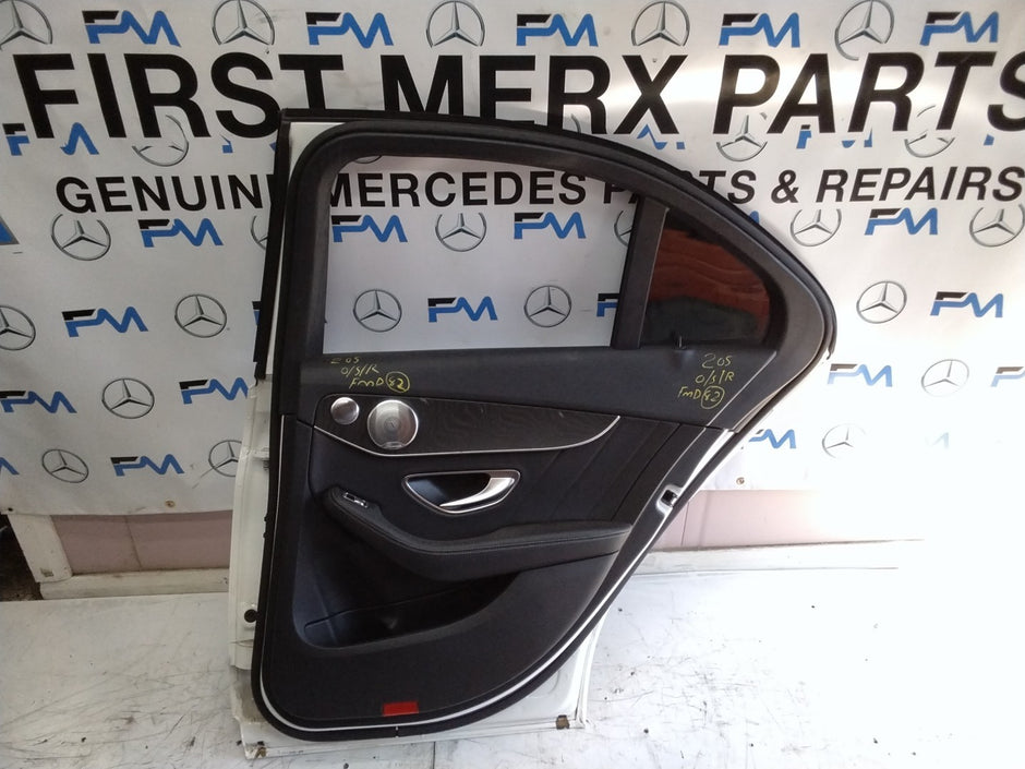 MERCEDES BENZ  C-CLASS W205 DRIVER SIDE REAR DOOR O/S/R COMPLETE WHITE FMD82