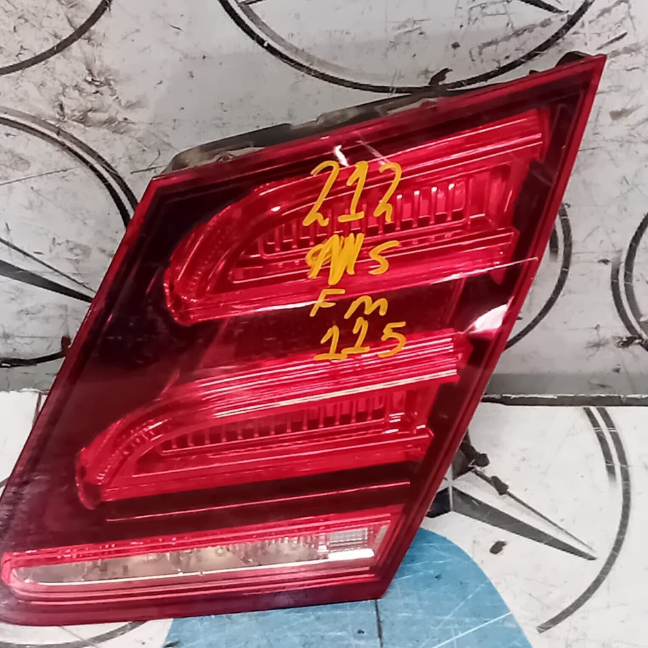 MERCEDES E-CLASS SALOON W212  REAR  PASSENGER SIDE INNER TAIL LIGHT