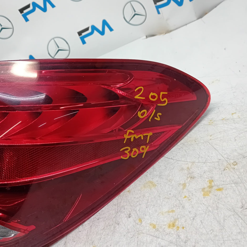 MERCEDES C-CLASS W205 DRIVER SIDE RIGHT REAR TAIL LIGHT 2014 A2059061257 FMT309