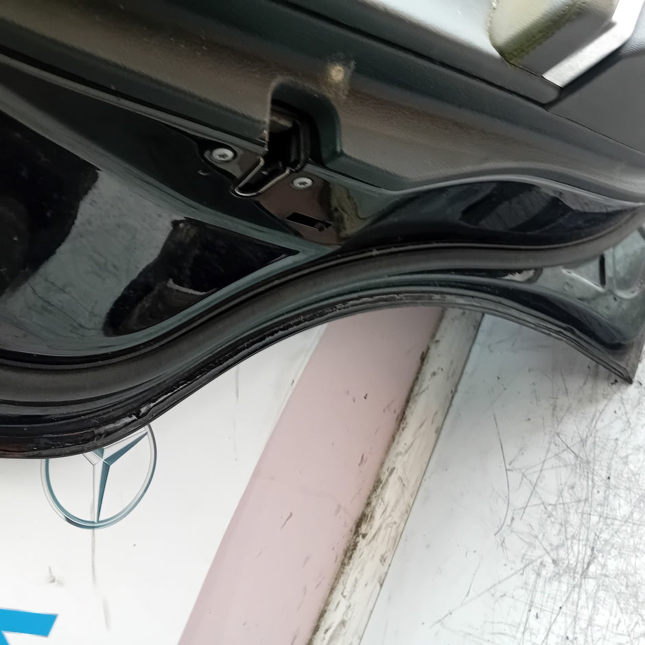 MERCEDES E-CLASS W212 PASSENGER REAR DOOR NSR BLACK 2009-16 COMPLETE FMD474