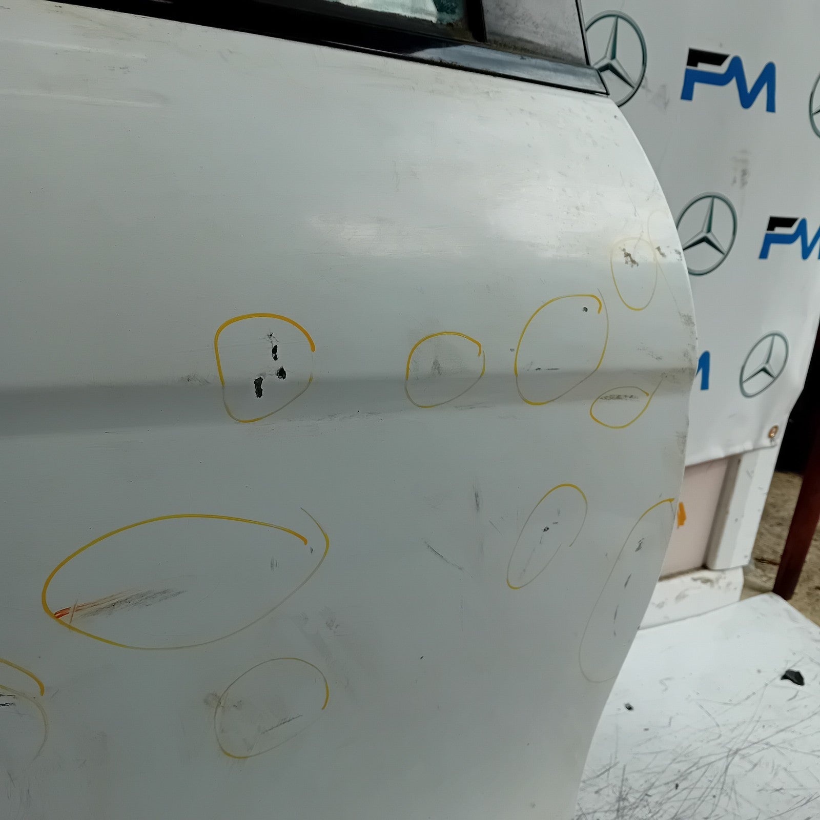 MERCEDES C-CLASS W204 SLN DRIVER REAR DOOR OSR WHITE 2008-2014 COMPLETE FMD441