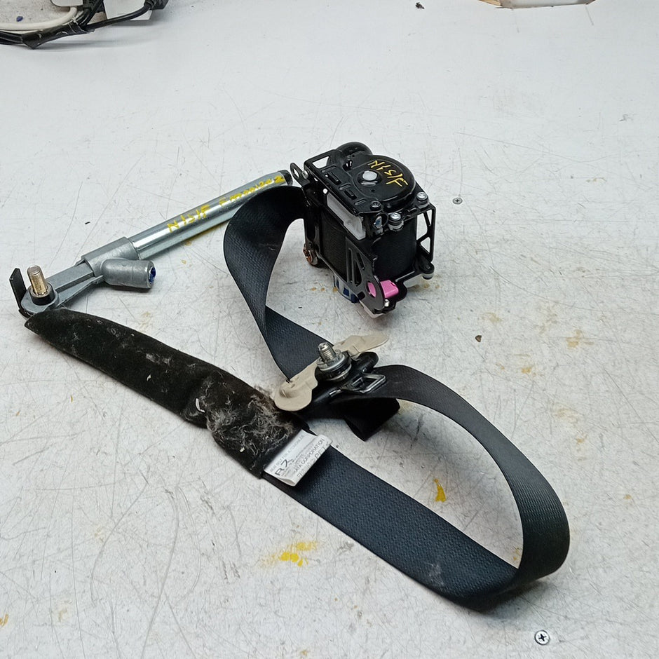 MITSUBISHI OUTLANDER MK3 SEAT BELT FRONT PASSENGER NSF TKAH2EN306 BLACK FM001242