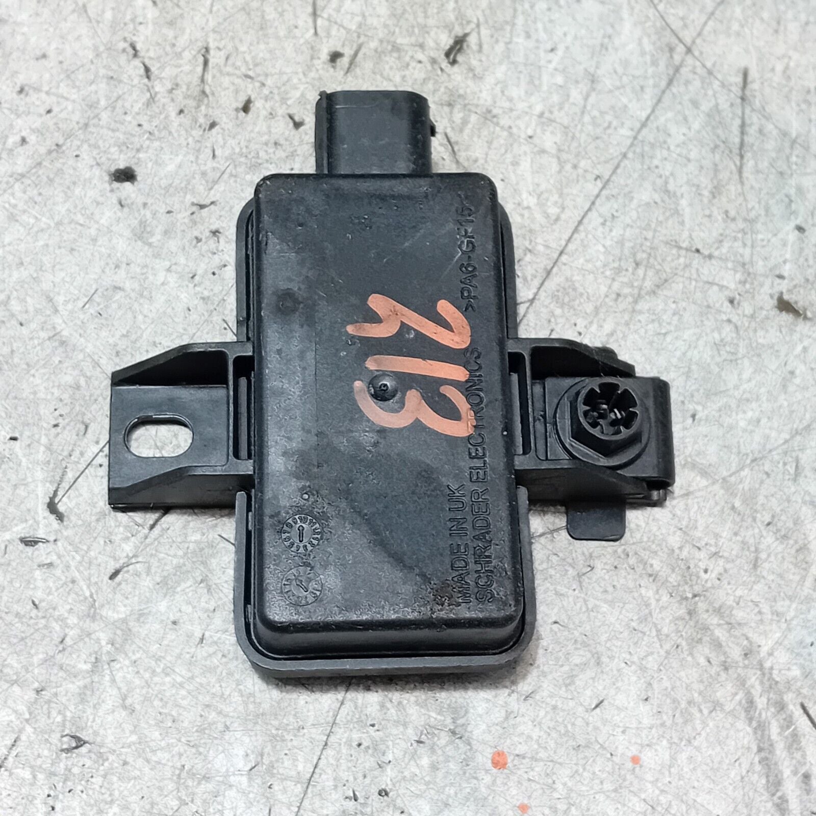 MERCEDES BENZ E CLASS W213 TPMS TYRE PRESSURE MONITORING SENSOR A0009008709