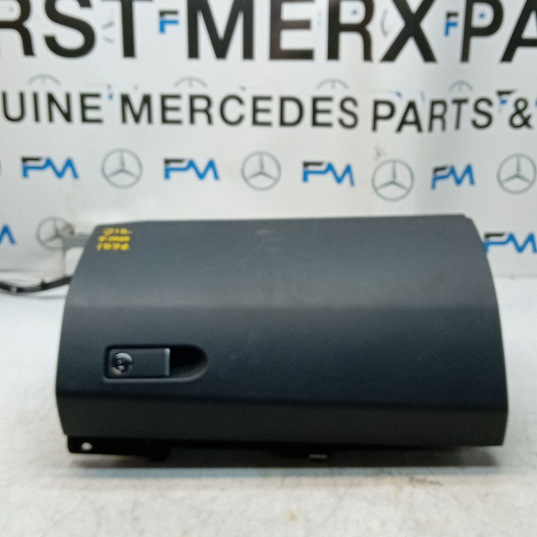 MERCEDES BENZ  E-CLASS W212 DASHBOARD GLOVEBOX  2015 A2126803191 FM001574