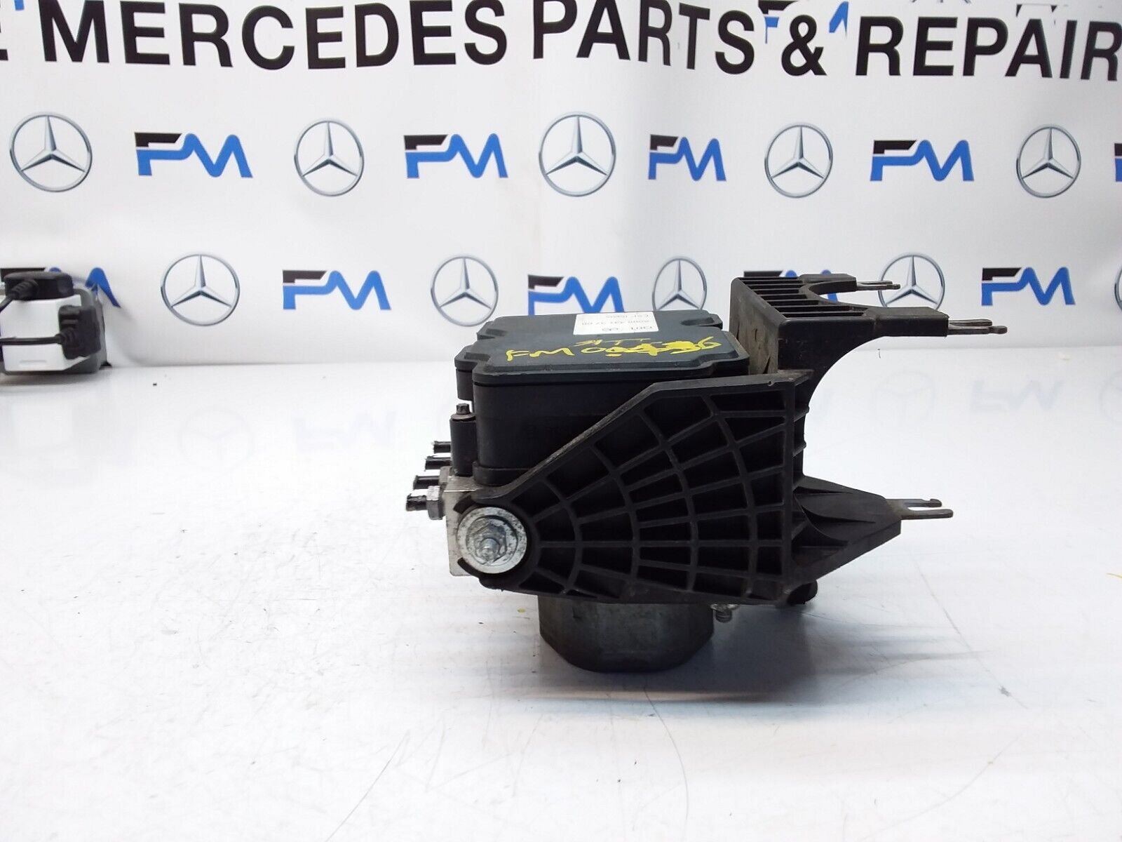 MERCEDES CLA W246 ABS PUMP MODULE CONTROL UNIT A2464300210 FM00436