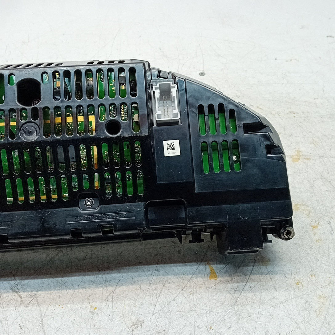 MERCEDES BENZ E-CLASS W212 W207 SPEEDOMETER 2009-16 A2129004313 FM001224