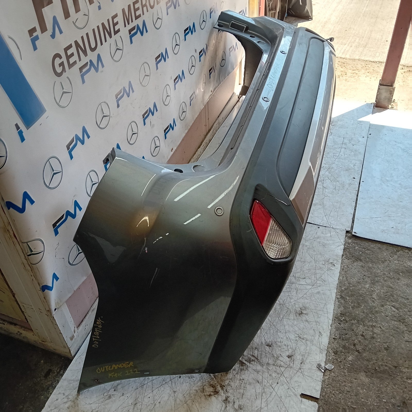 MITSUBISHI OUTLANDER MK3 REAR BUMPER GREY 2013 FMX111