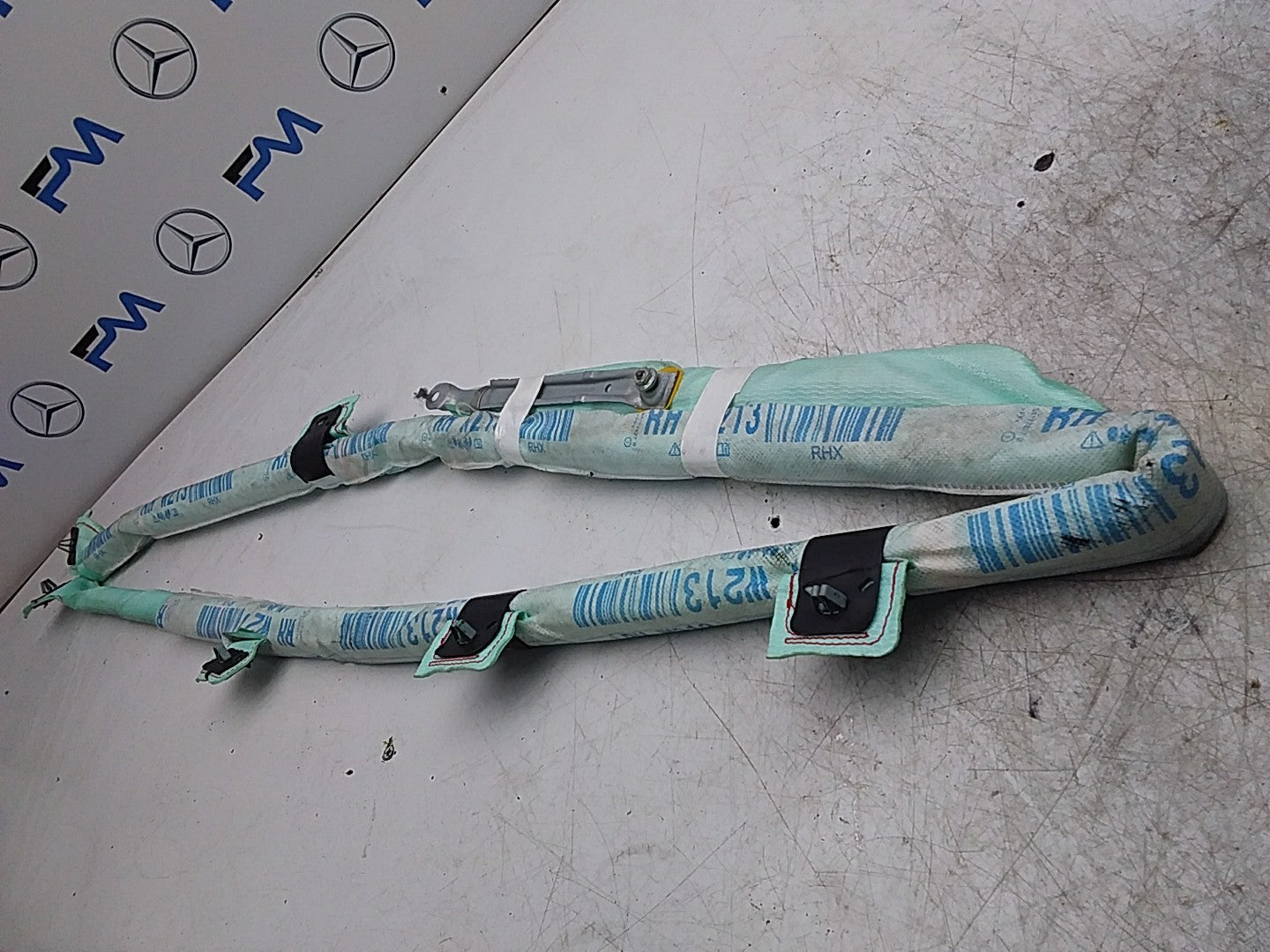 MERCEDES E-CLS W213 SLN CURTAIN ROOF AIRBAG  RIGHT DRIVERSIDE A2138601002 FMR221