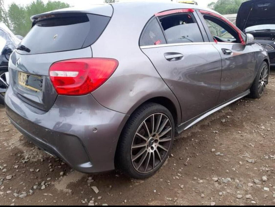 MERCEDES BENZ A-CLASS W176 - BREAKING/ ENGINE AND GEAR BOX