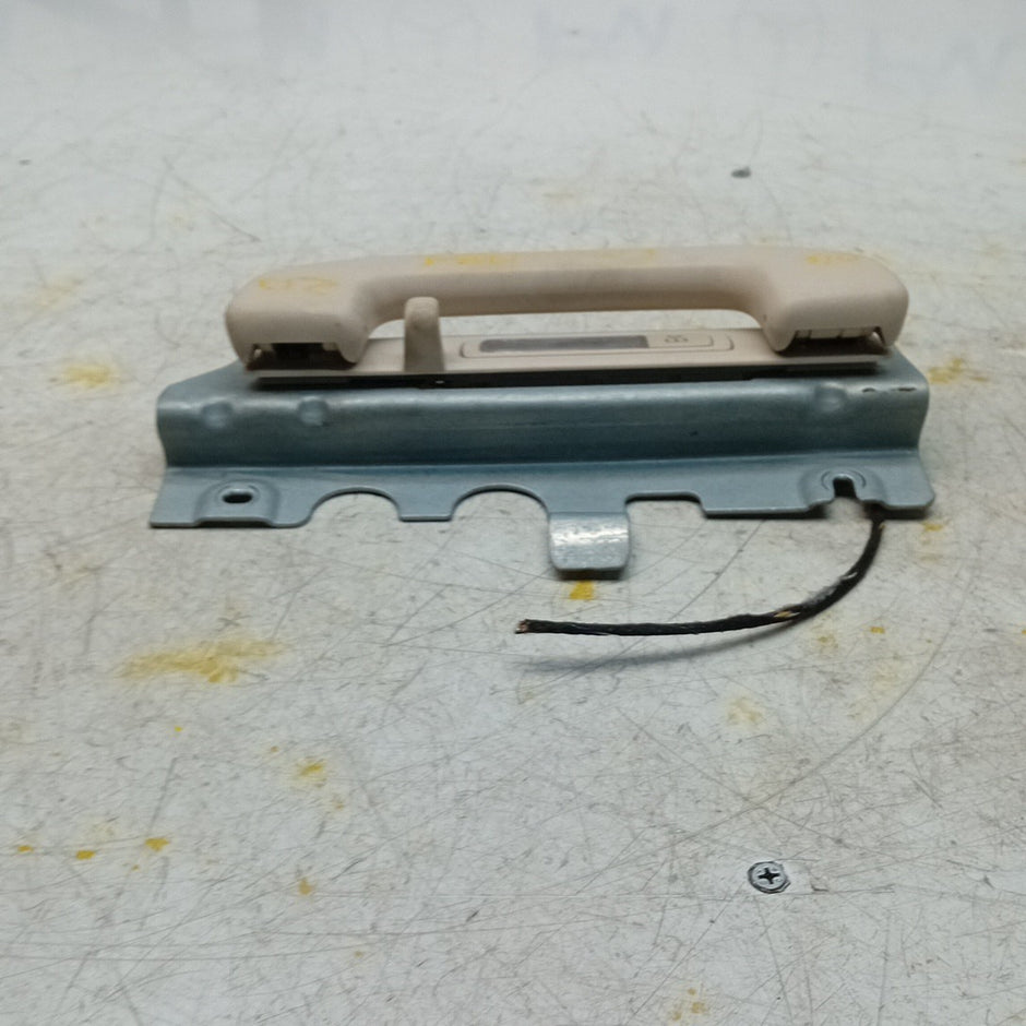 MERCEDES BENZ E-CLASS W213 RIGHT DRIVER ROOF HANDLE A0998150100 FM001384