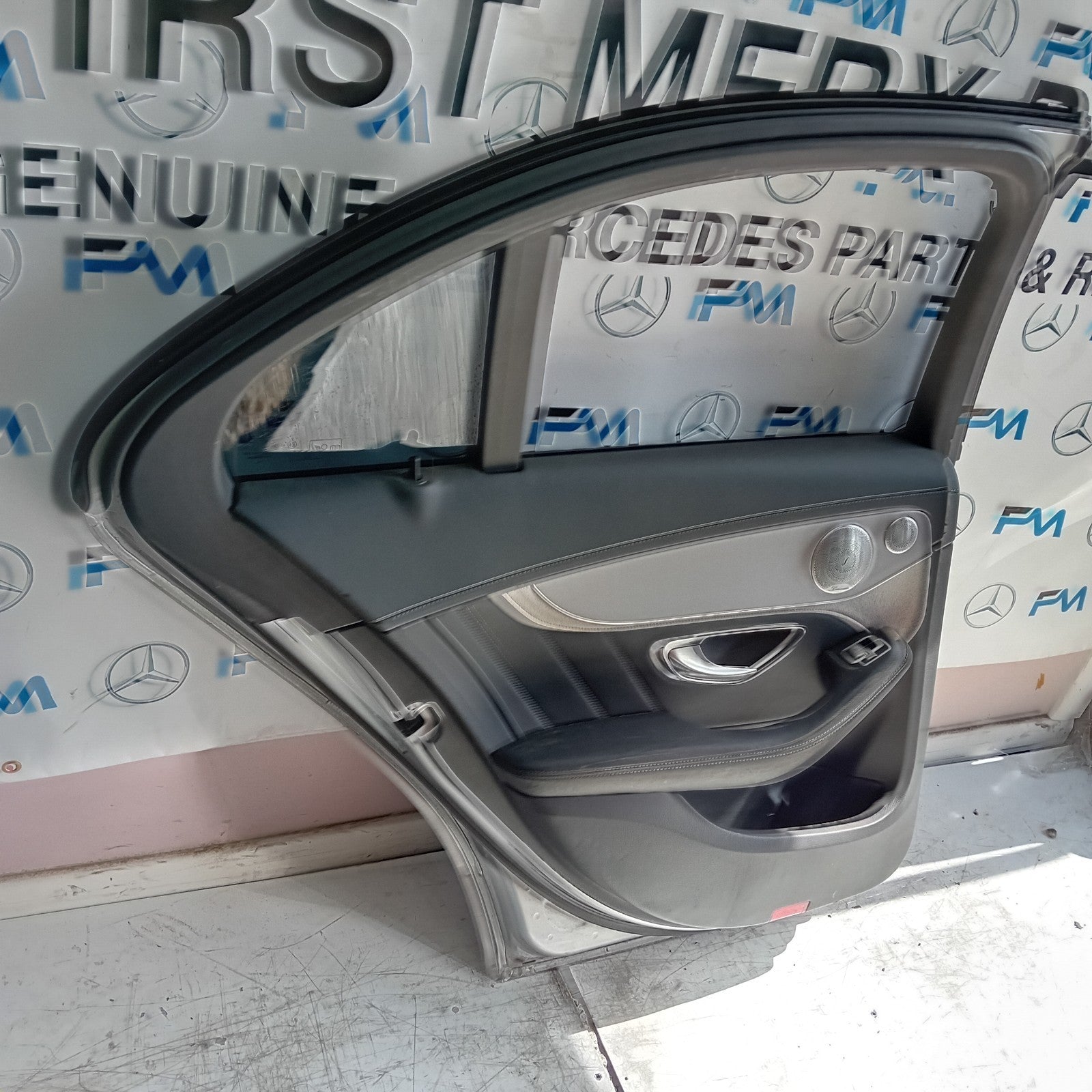 MERCEDES C-CLASS W205 SLN PASSENGER REAR DOOR NSR SILVER 2014 ON COMPLETE FMD220