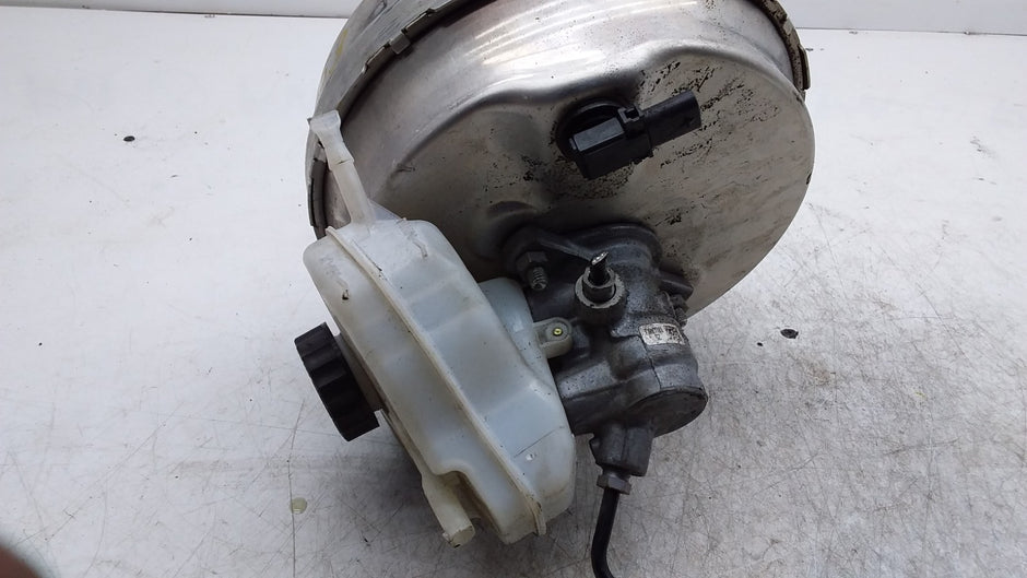 MERCEDES BENZ E-CLASS W213 BRAKE SERVO WITH CYLINDER A2134300130 FMR435
