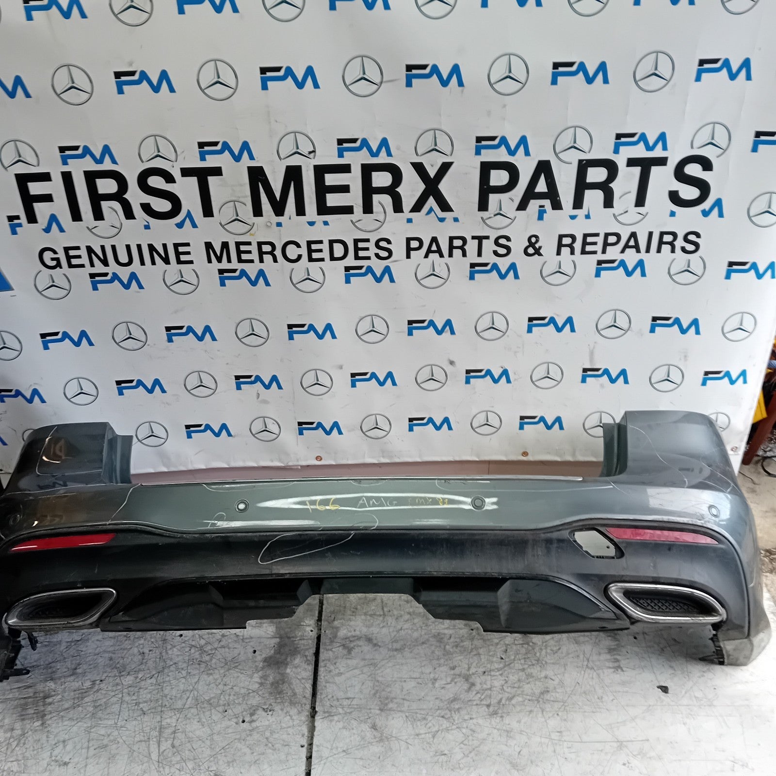 MERCEDES BENZ  GLE W166 AMG LINE REAR BUMPER GREY 2016 A1668853024 COMPLET FMX81