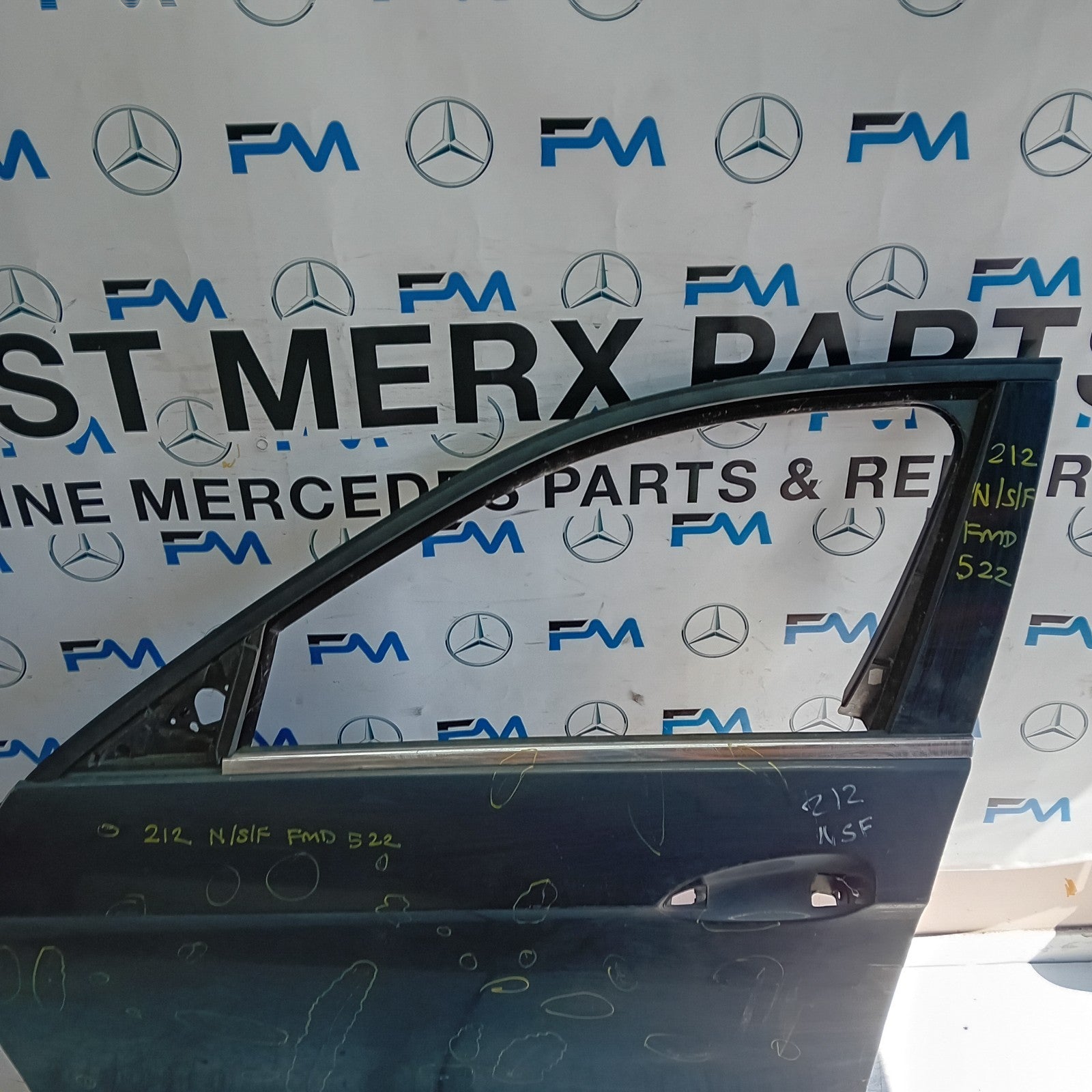 MERCEDES BENZ  E-CLASS W212 PASSENGER FRONT DOOR NSF 2015  GREY FMD522