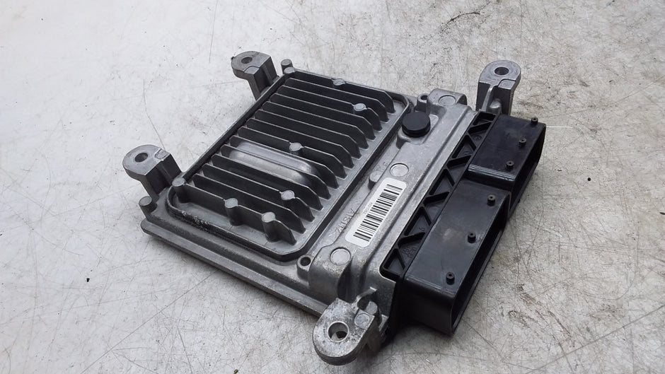 MERCEDES BENZ   C-CLASS W205 ENGINE CONTROL UNIT A6519004500 FMR433