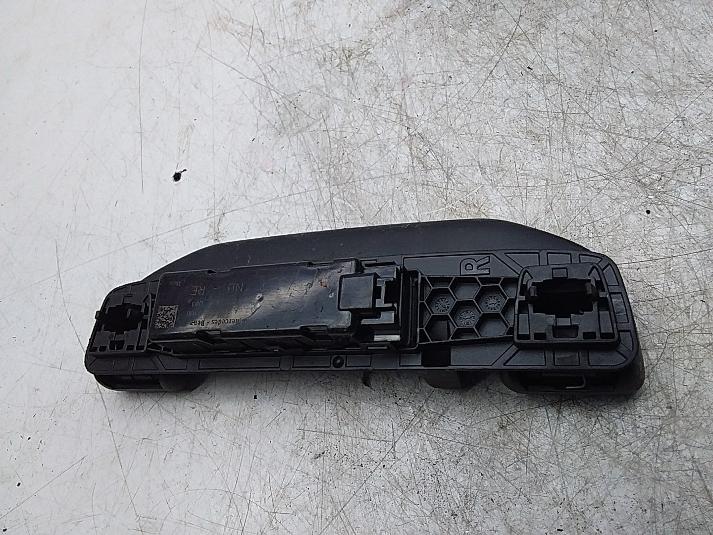 MERCEDES BENZ C-CLASS W206 REAR RIGHT ROOF HANDLE A2069067100 FMR203