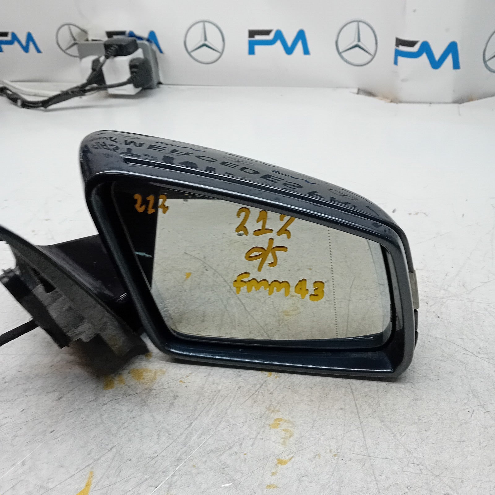MERCEDES BENZ  E-CLASS  W212 DRIVER SIDE WING MIRROR GREY A2129101016 PL FMM43