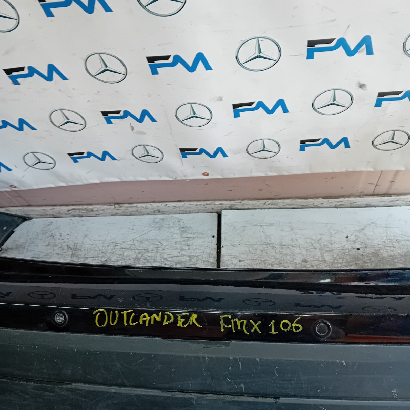 MITSUBISHI OUTLANDER MK3 REAR BUMPER BLACK 2013 COMPLETE FMX106