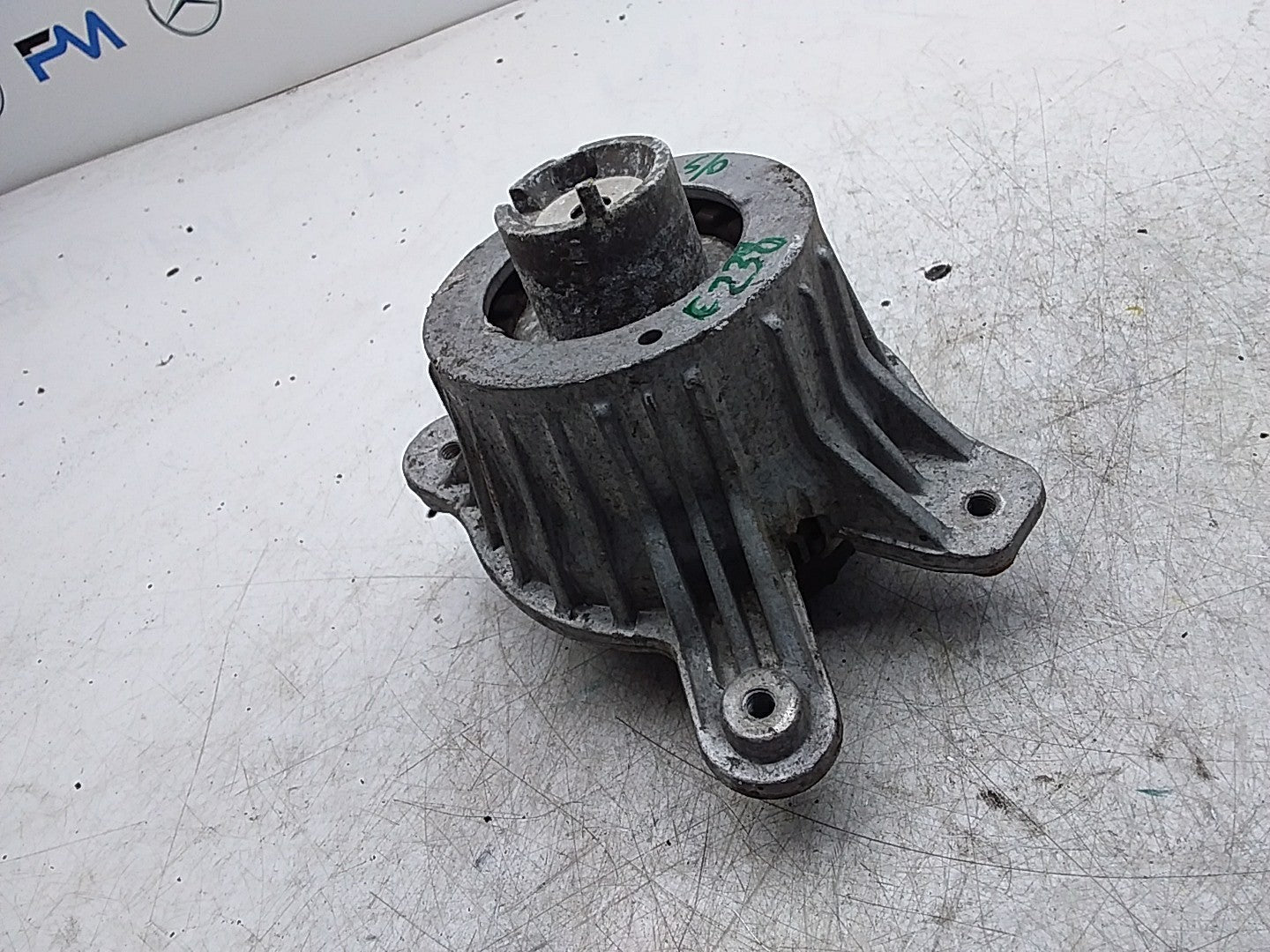 MERCEDES BENZ  E-CLASS COUPE C238  ENGINE MOUNT RIGHT OS A2382400300 FMR340