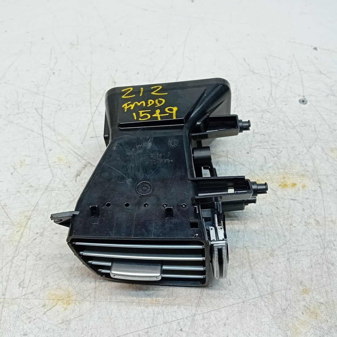 MERCEDES E-CLASS W212 DASHBOARD  AIRVENT LEFT A2128303154 2016 ON FM001549
