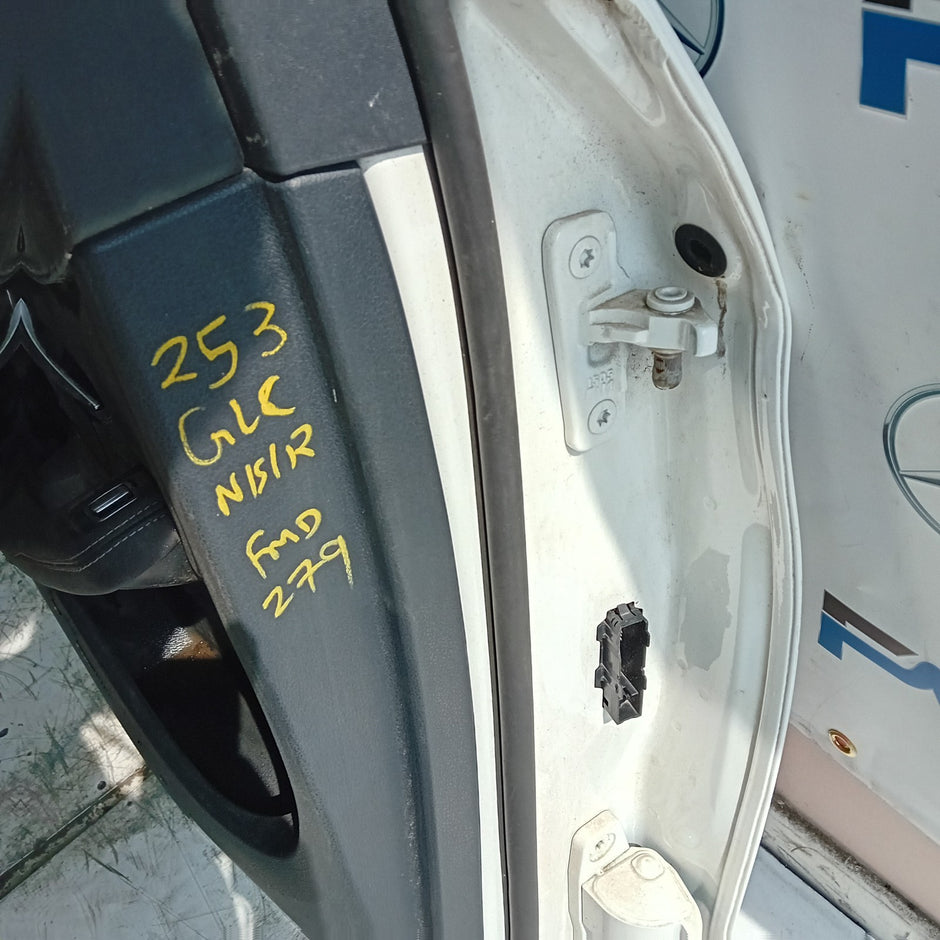 MERCEDES GLC W253 PASSENGER REAR SIDE DOOR NSR 2016 ON WHITE COMPLETE FMD279